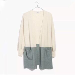 𝅺Madewell Edgewater Bubble-Sleeve Cardigan Sweater in Colorblock